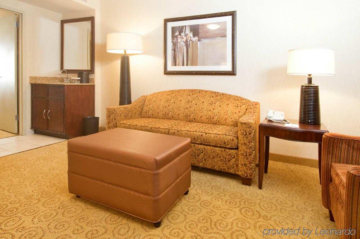 Embassy By Hilton Atlanta Galleria Hotel