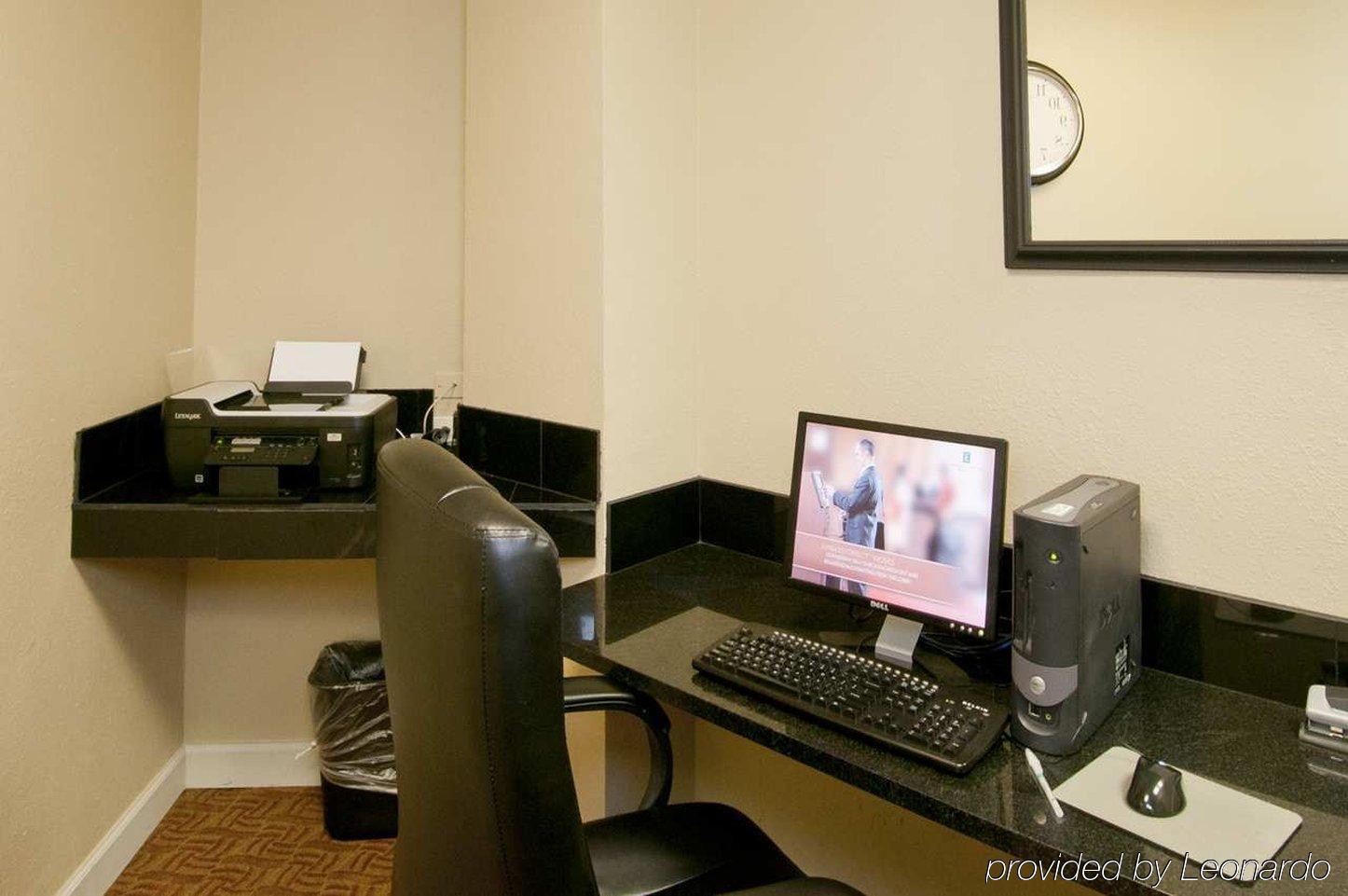 Embassy By Hilton Atlanta Galleria 3* Smyrna