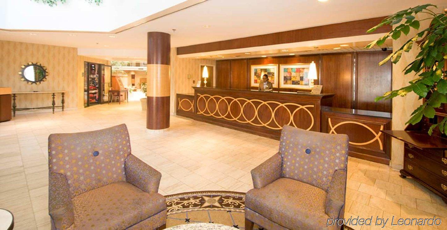 Hotel Embassy By Hilton Atlanta Galleria 3*
