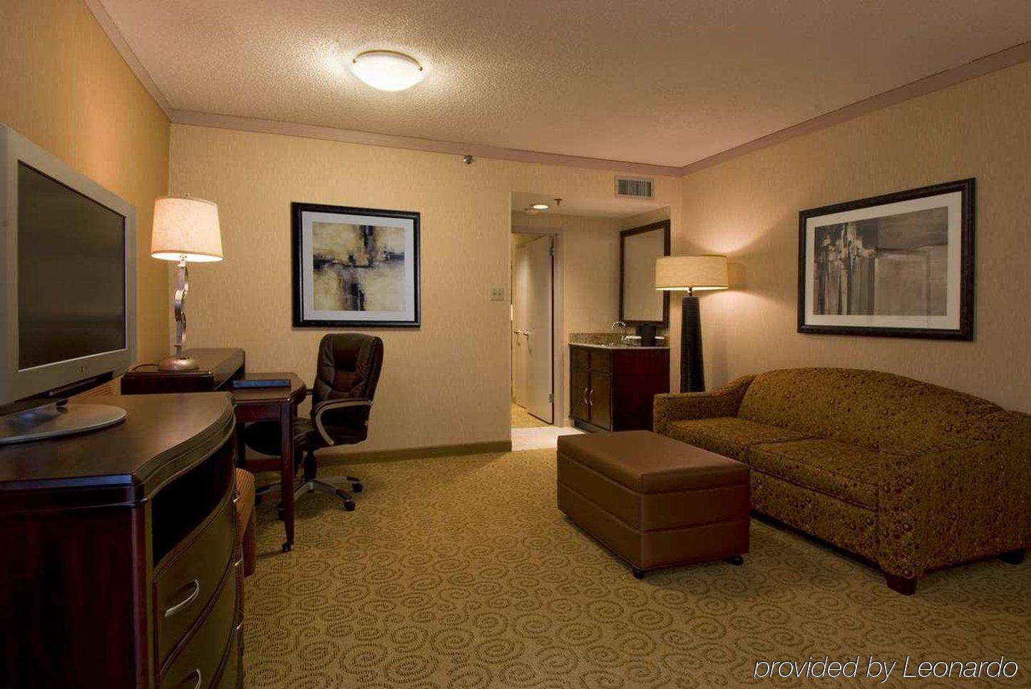 Embassy By Hilton Atlanta Galleria 3*