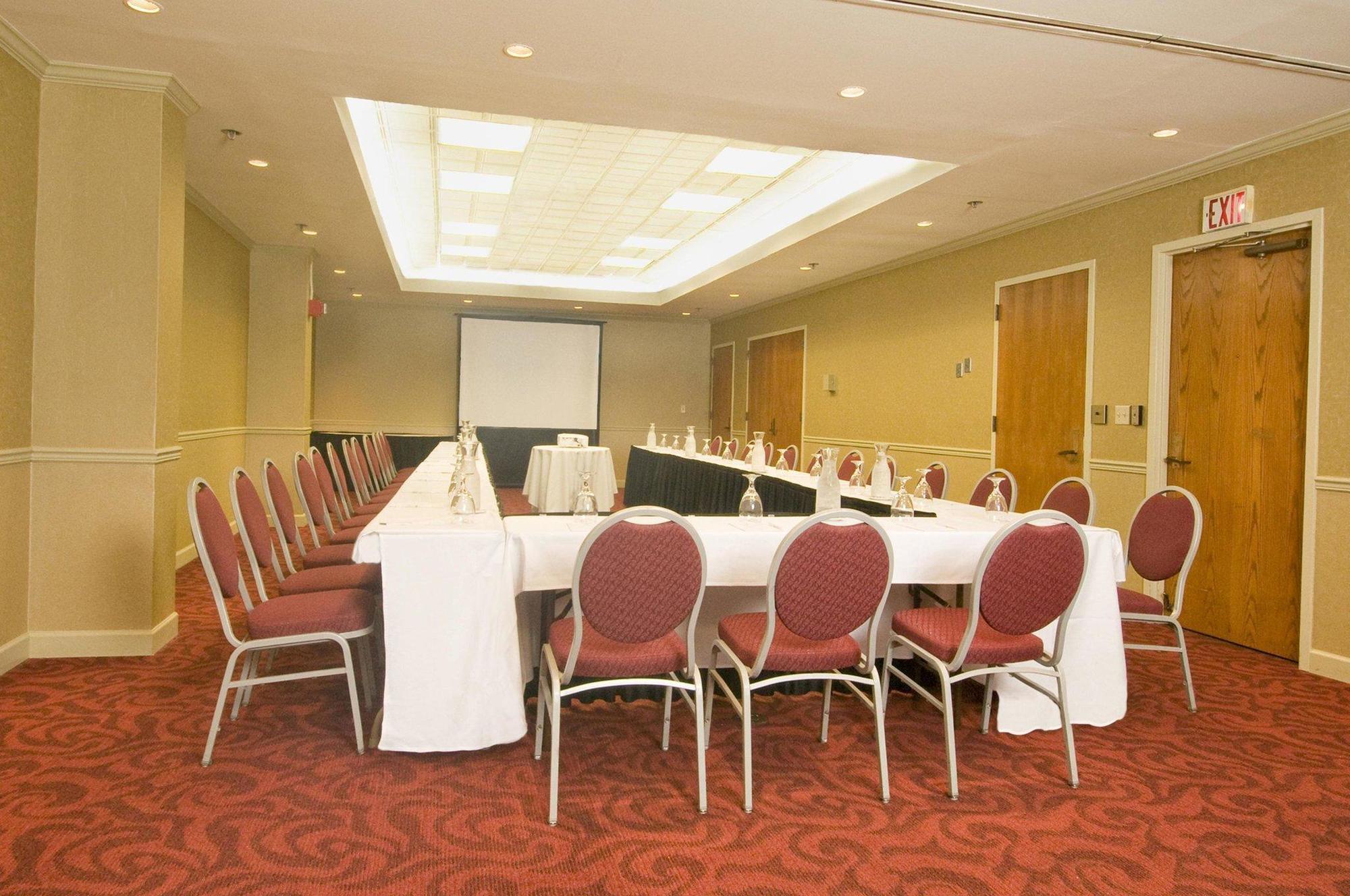 Embassy By Hilton Atlanta Galleria Hotel Smyrna