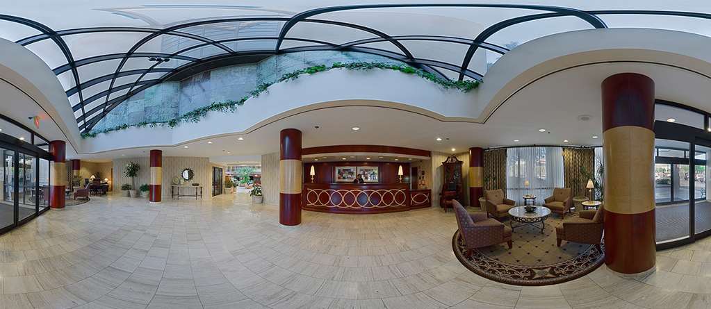 Embassy By Hilton Atlanta Galleria 3*