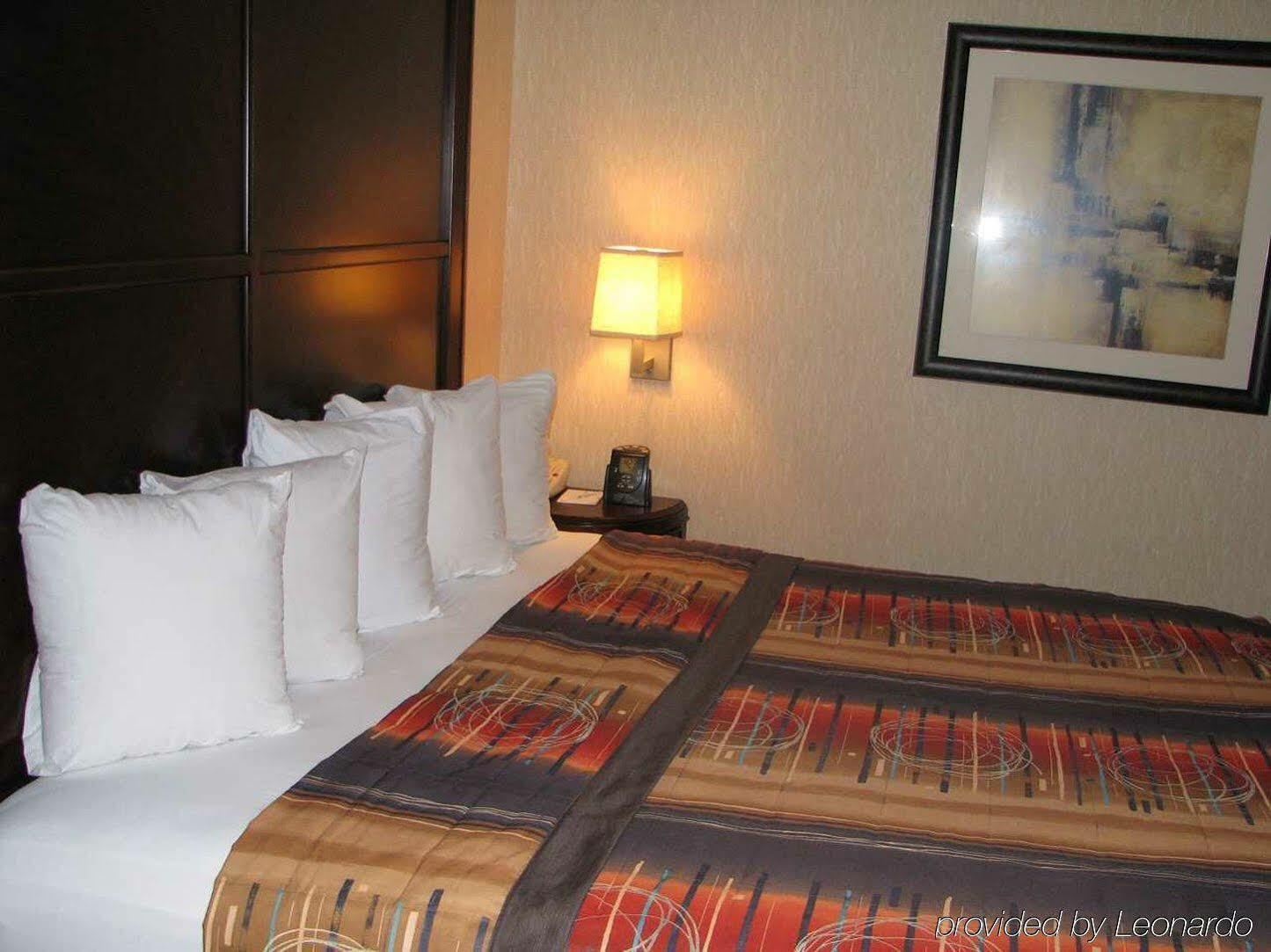 Embassy By Hilton Atlanta Galleria Hotel 3*