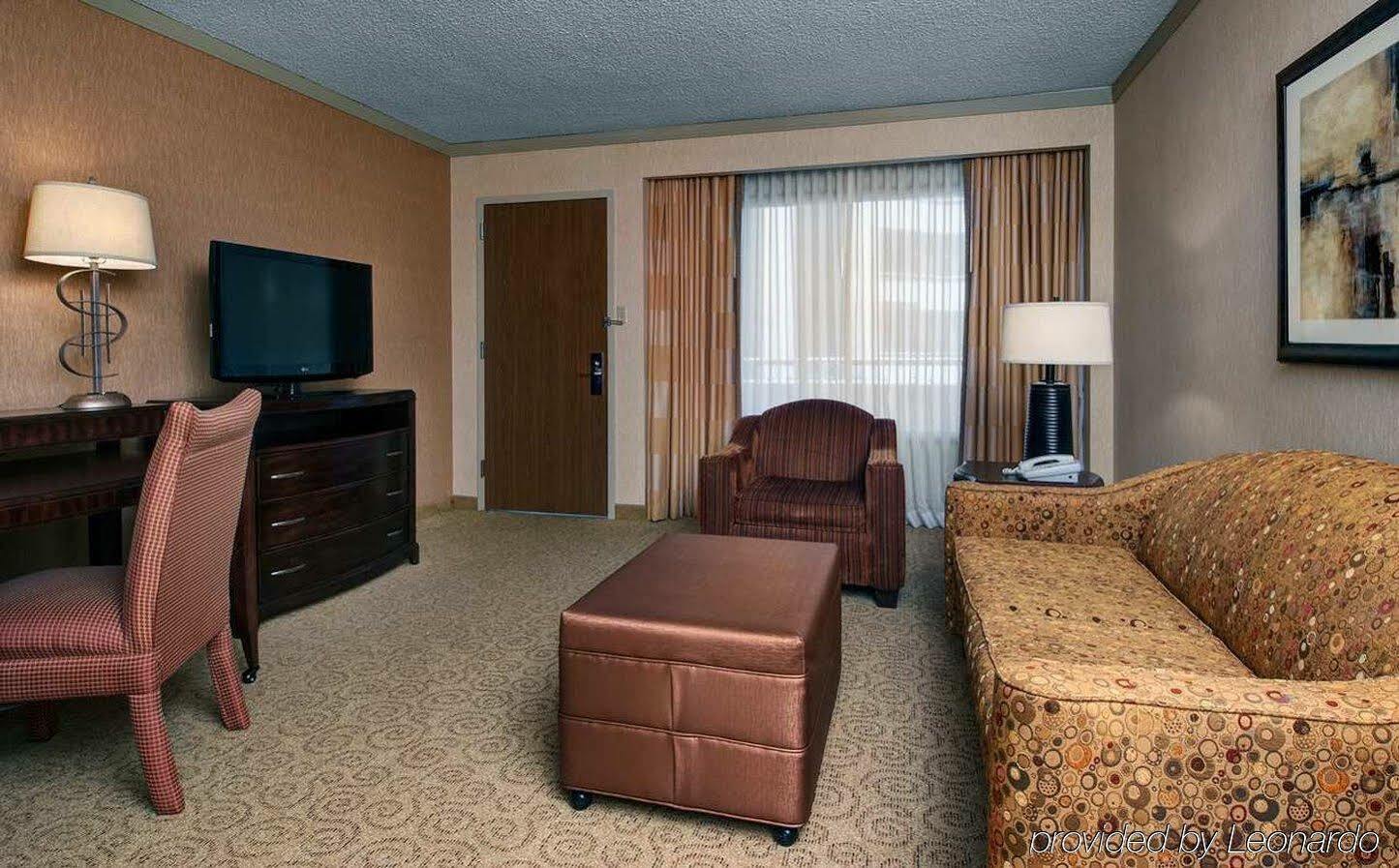 Embassy By Hilton Atlanta Galleria 3*